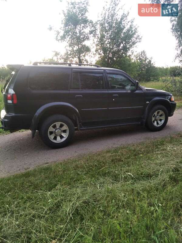 2007 mitsubishi pajero sport
