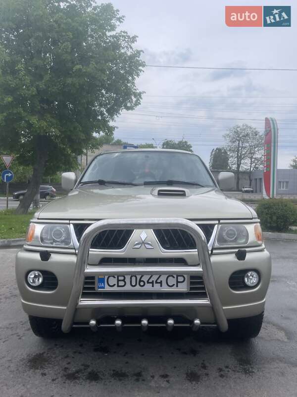 2007 mitsubishi pajero sport