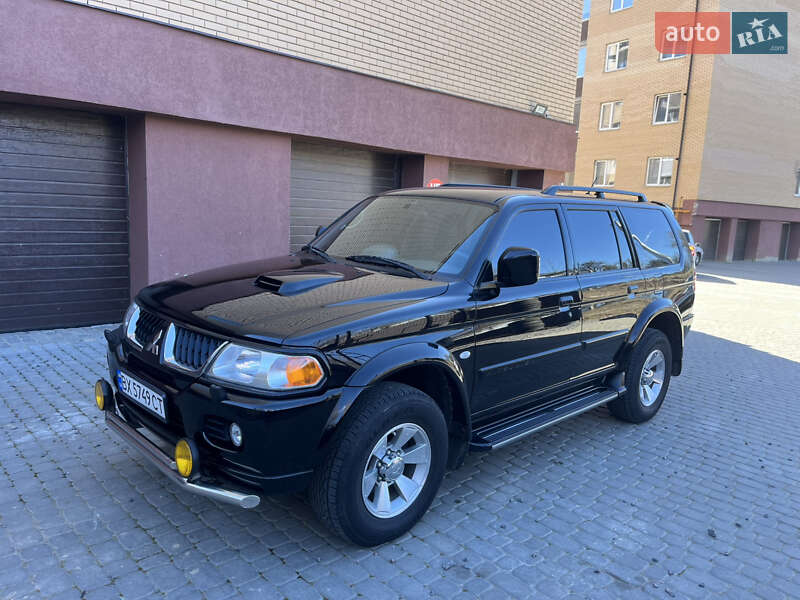 2008 mitsubishi pajero