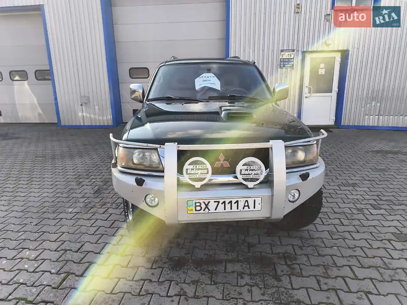 2000 mitsubishi pajero