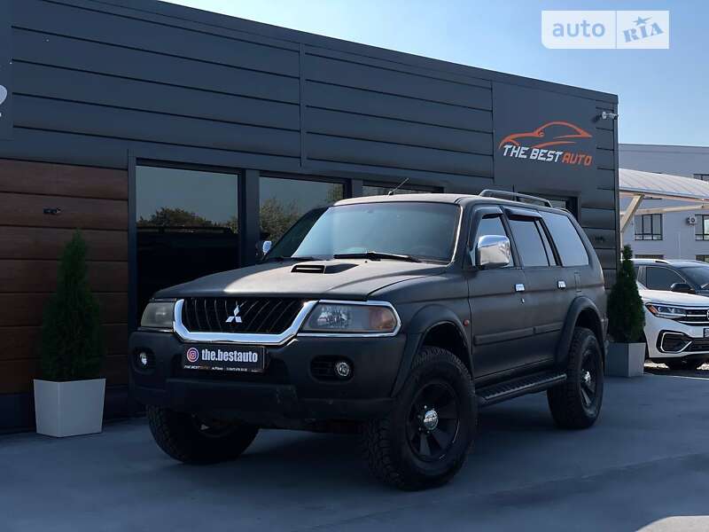 2000 mitsubishi pajero