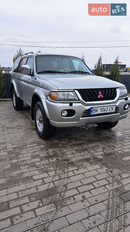 2001 mitsubishi pajero