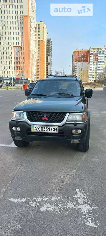 2000 mitsubishi pajero