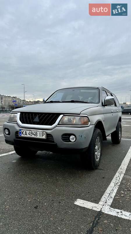 2001 mitsubishi pajero sport