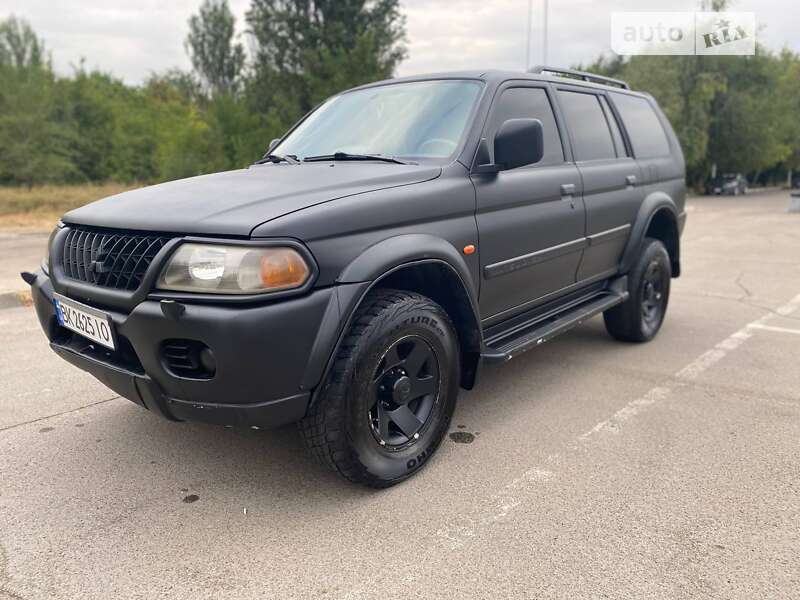 2001 mitsubishi pajero sport