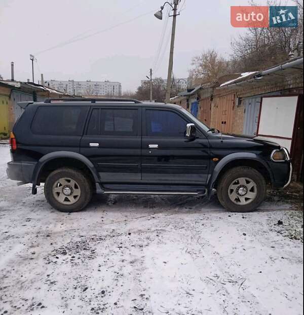 2001 mitsubishi pajero sport