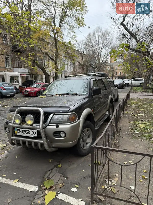 2003 mitsubishi pajero sport