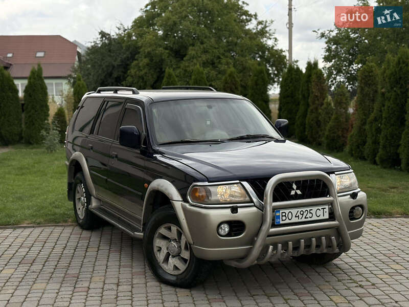 2004 mitsubishi pajero sport