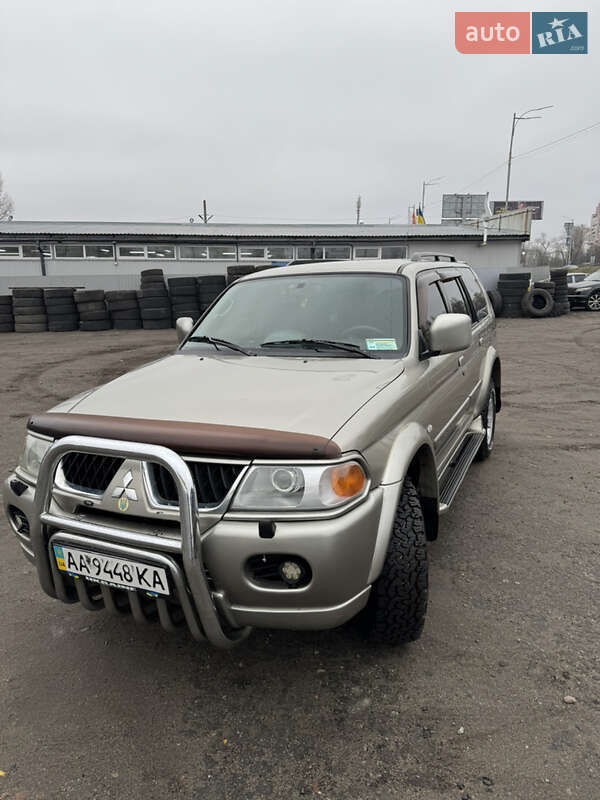 2006 mitsubishi pajero sport