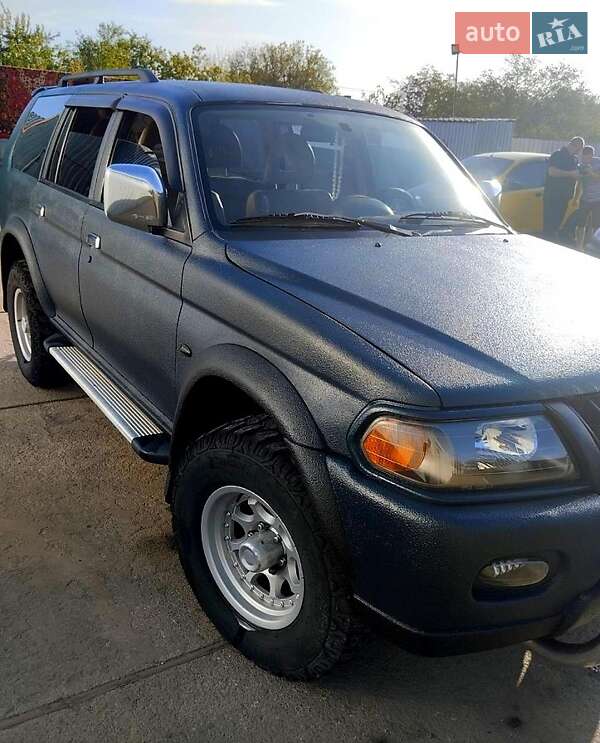 1999 mitsubishi pajero sport