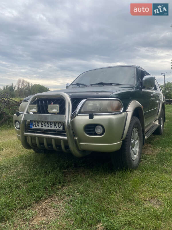2000 mitsubishi pajero