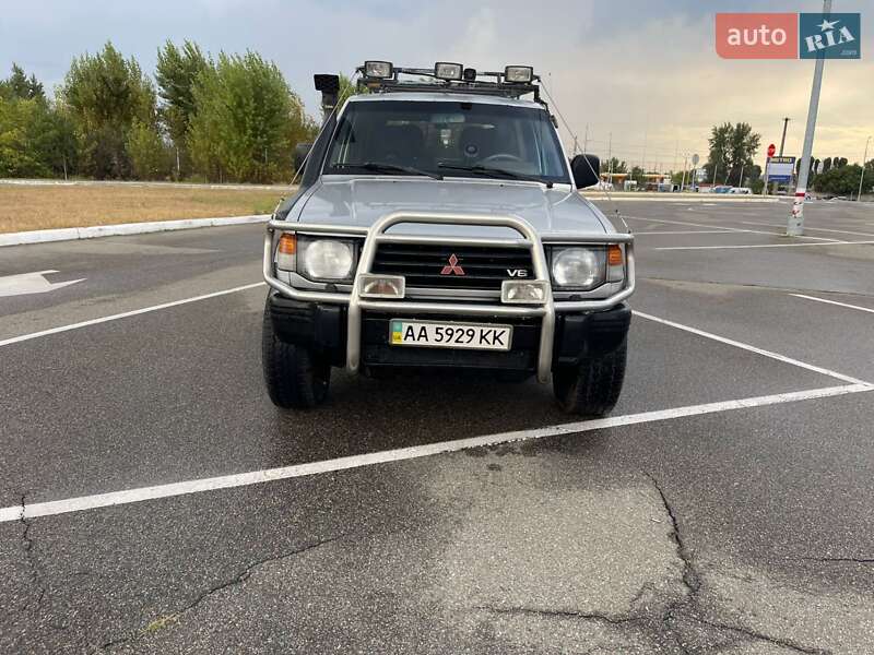1995 mitsubishi pajero