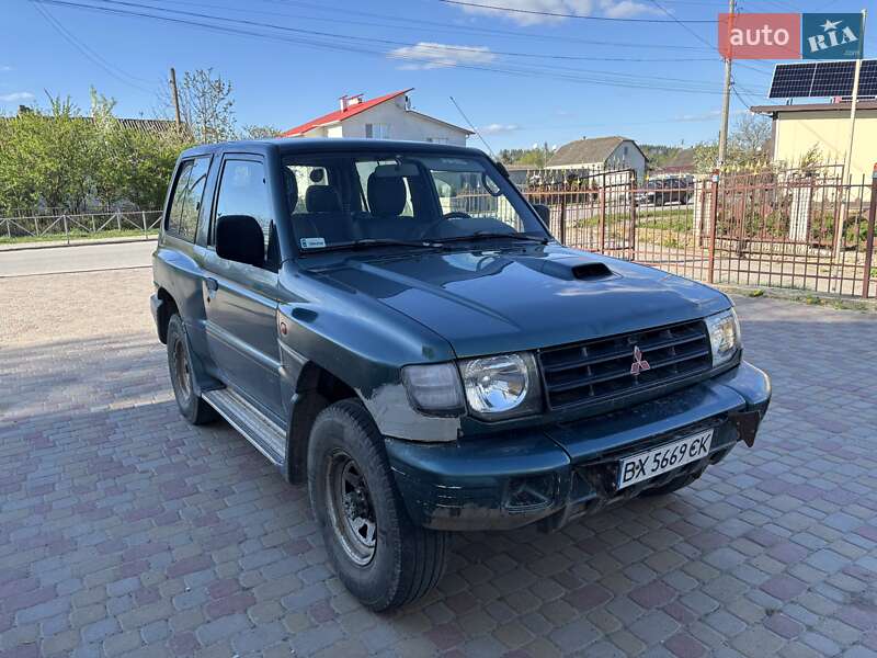 2003 mitsubishi pajero