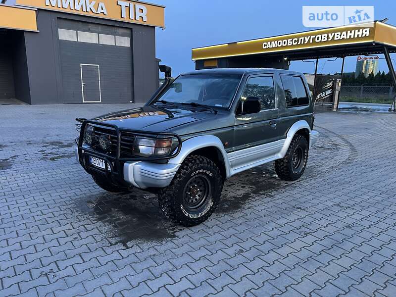 1993 mitsubishi pajero
