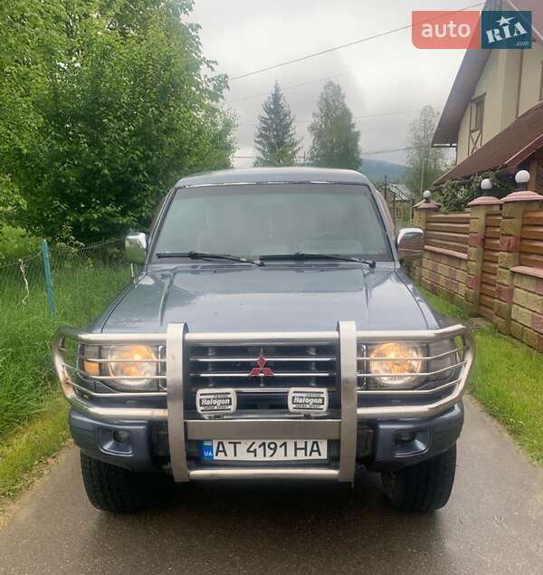 1998 mitsubishi pajero