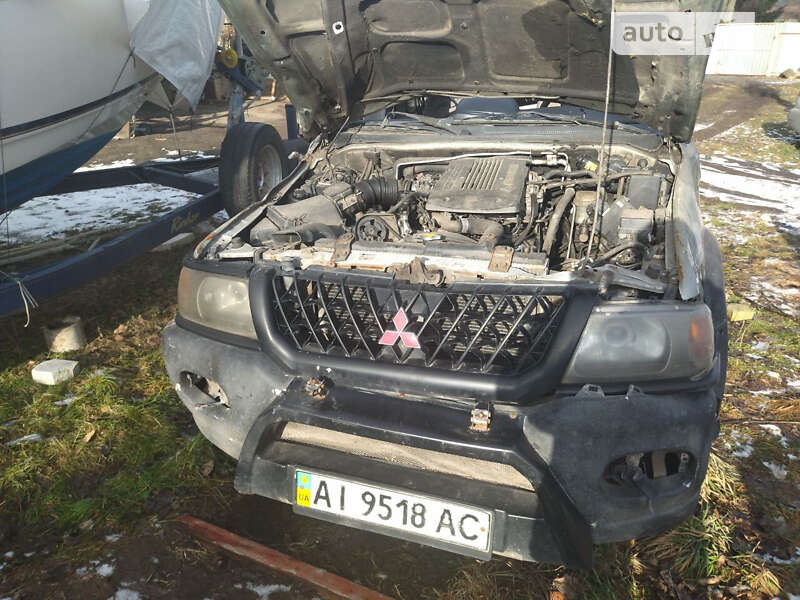 2000 mitsubishi pajero sport