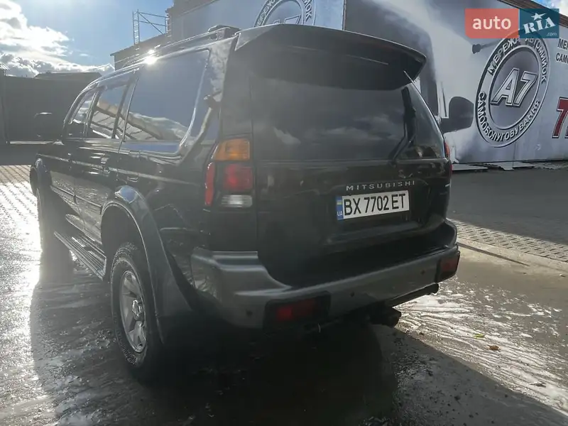 2000 mitsubishi pajero