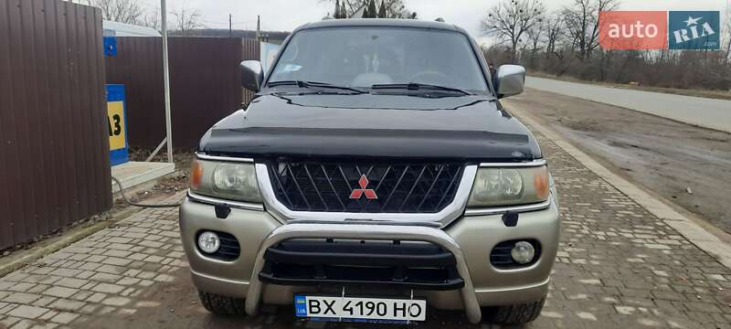 2000 mitsubishi pajero