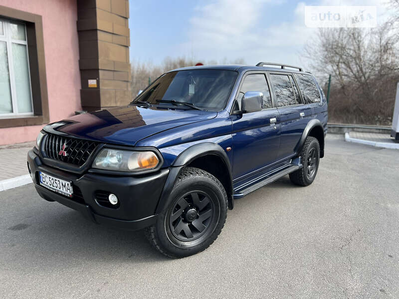 2001 mitsubishi pajero