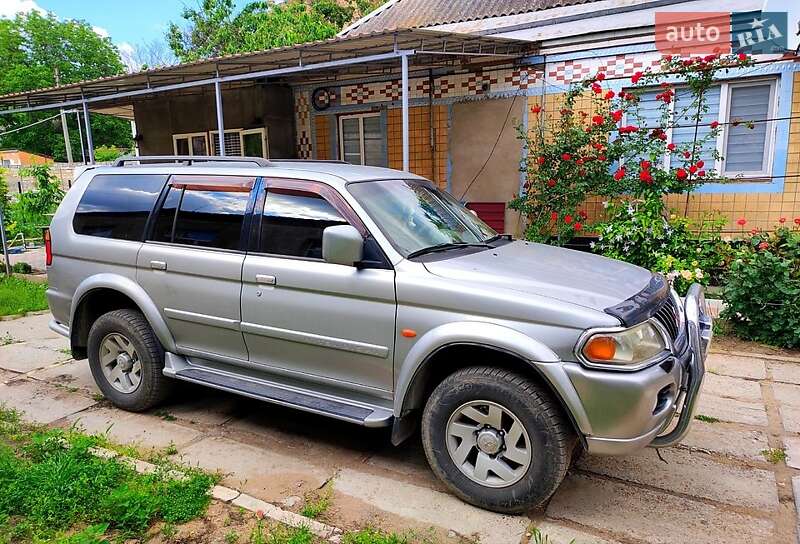 2001 mitsubishi pajero