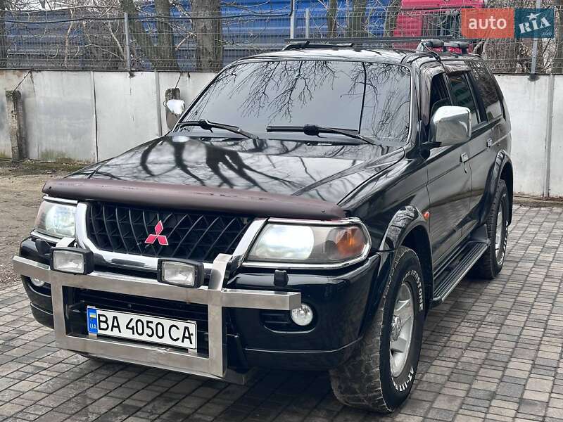 2002 mitsubishi pajero