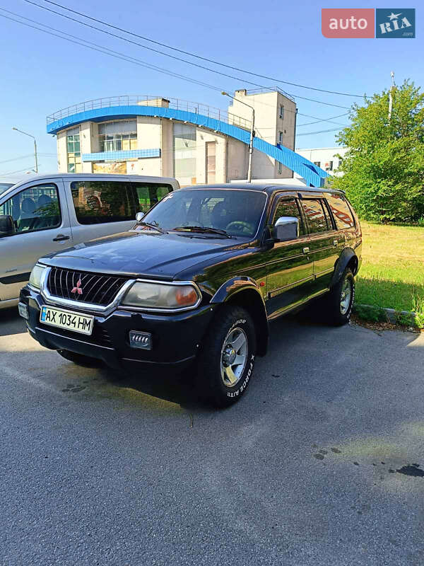 2003 mitsubishi pajero