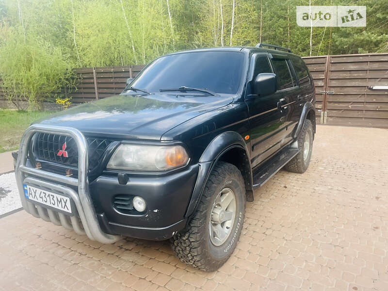 2003 mitsubishi pajero sport