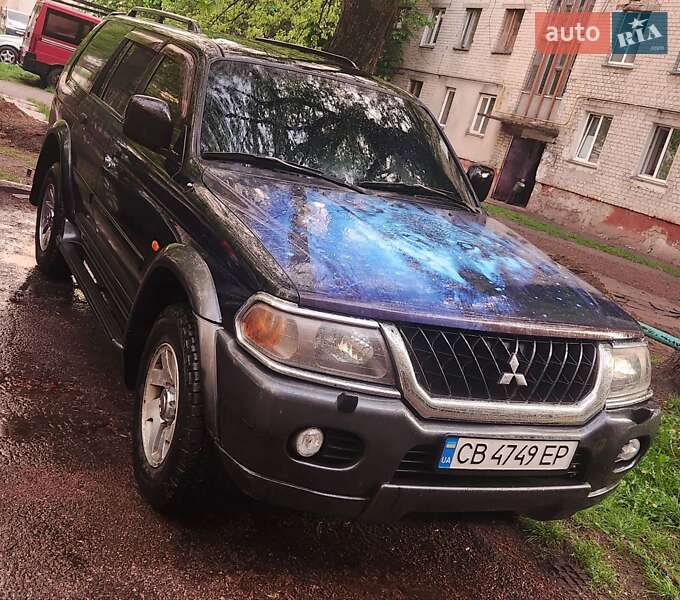 2003 mitsubishi pajero sport