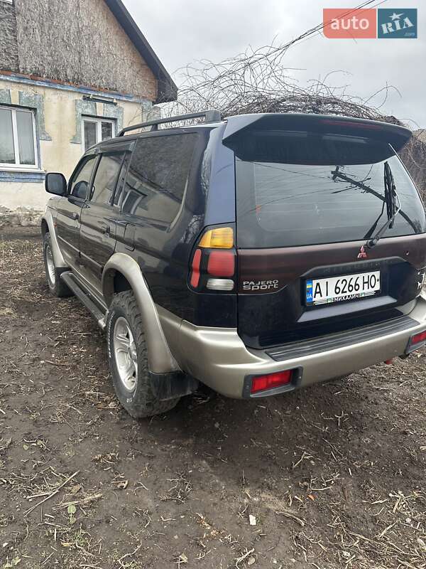 2004 mitsubishi pajero-sport
