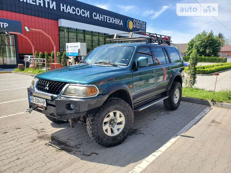 2004 mitsubishi pajero sport