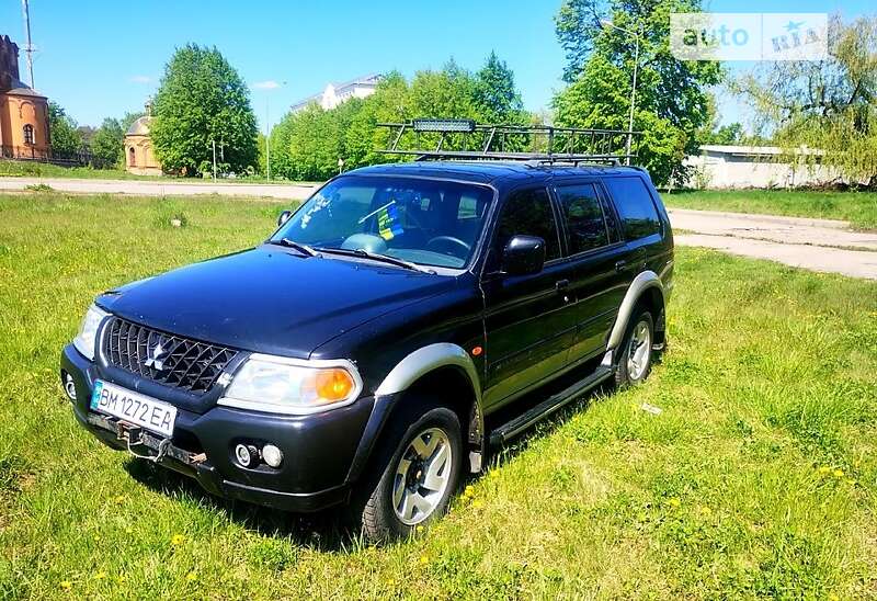 2004 mitsubishi pajero sport