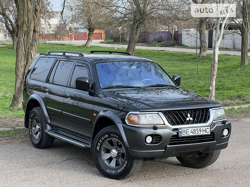 2004 mitsubishi pajero sport