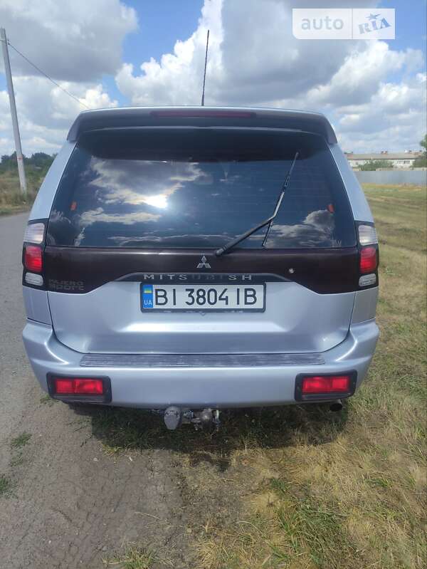 2005 mitsubishi pajero sport