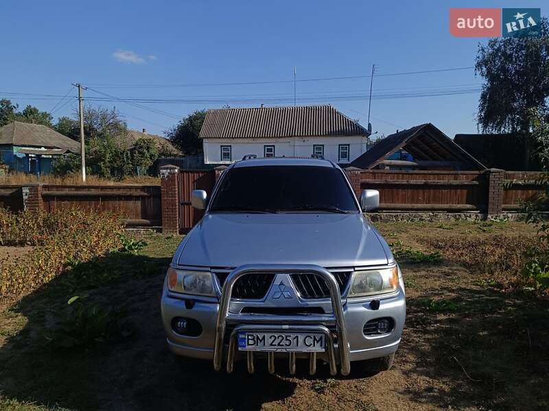 2006 mitsubishi pajero sport