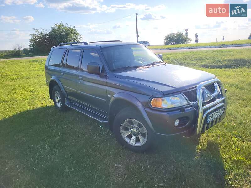 2006 mitsubishi pajero-sport
