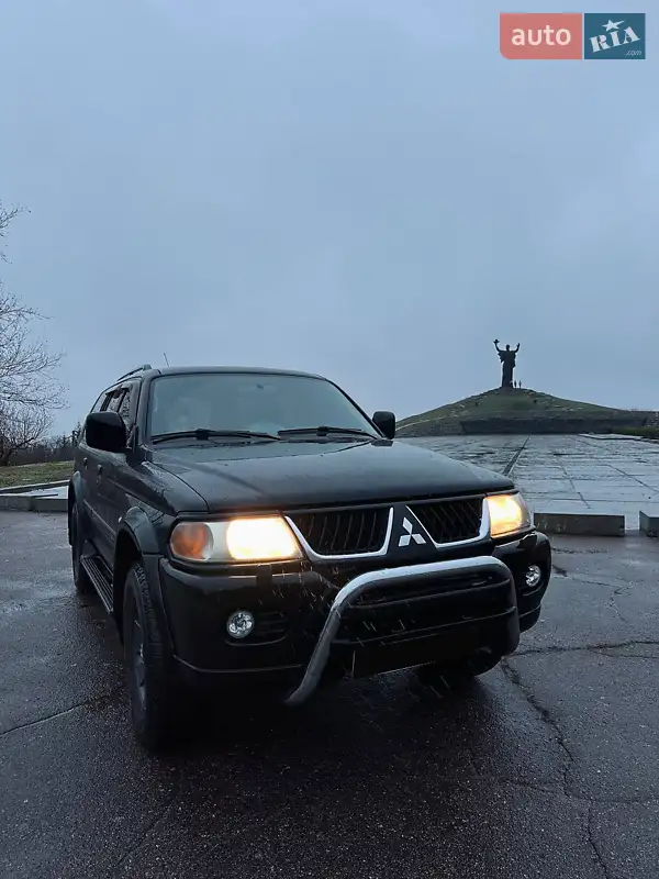 2006 mitsubishi pajero