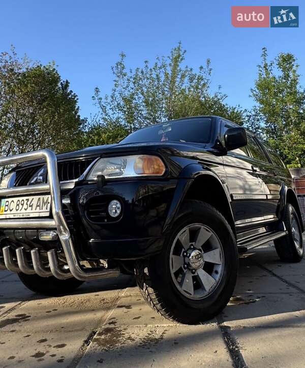 2006 mitsubishi pajero sport