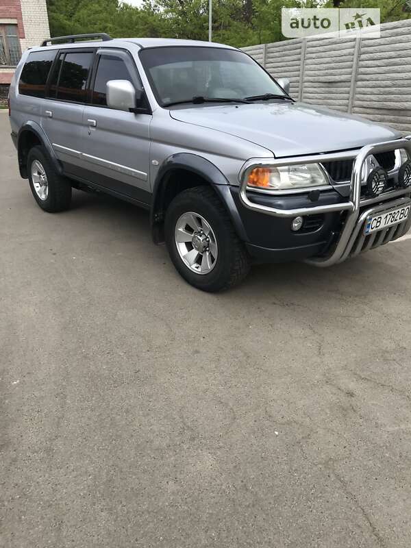 2006 mitsubishi pajero sport