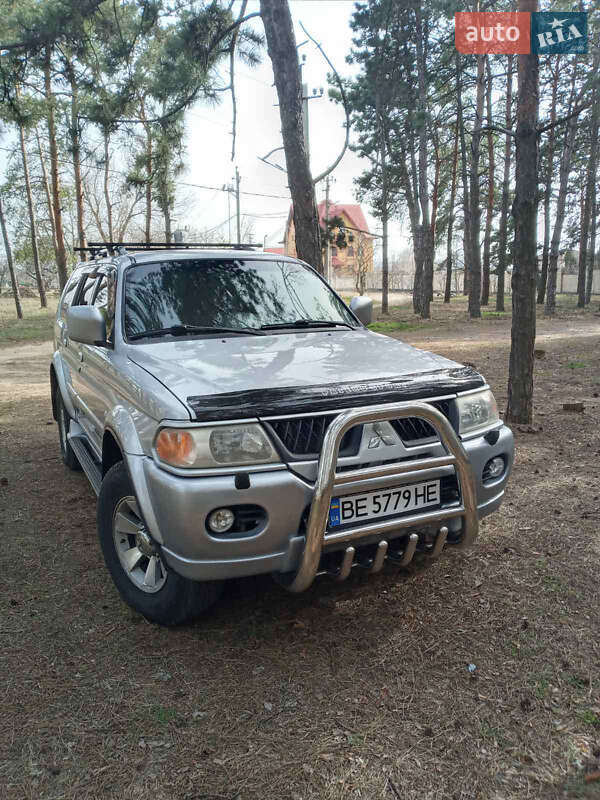 2006 mitsubishi pajero sport