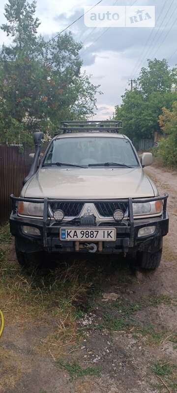 2007 mitsubishi pajero sport