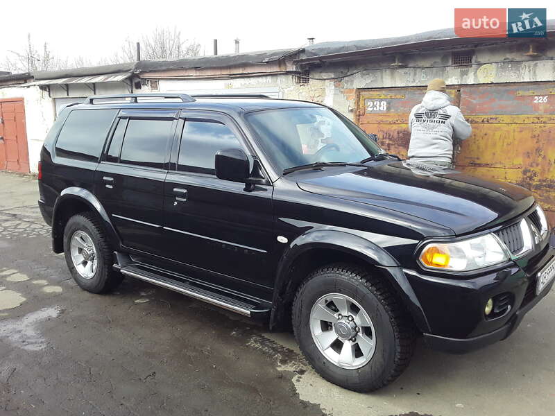 2007 mitsubishi pajero sport