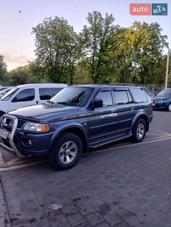 2007 mitsubishi pajero sport