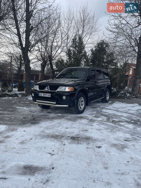 2007 mitsubishi pajero sport
