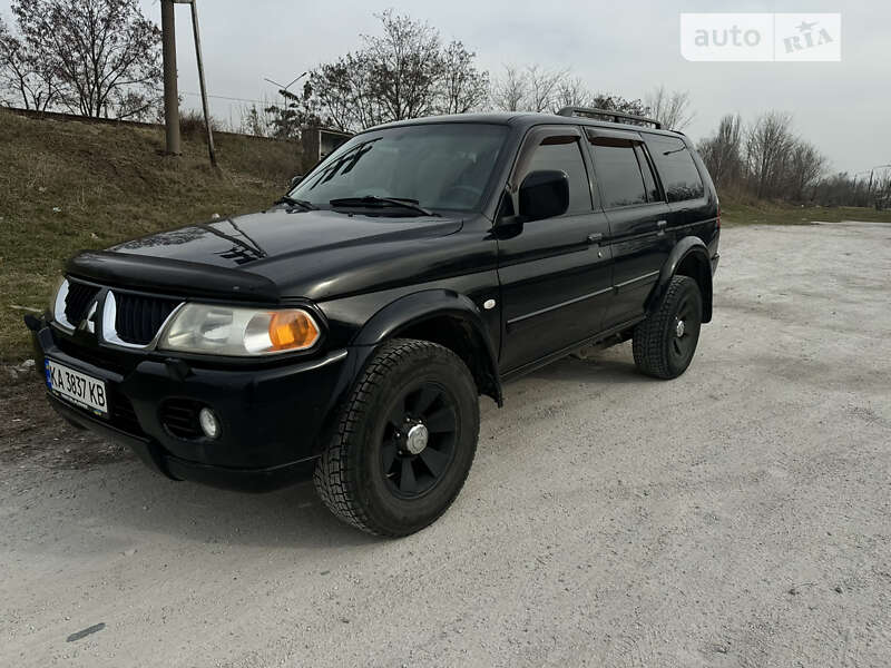 2007 mitsubishi pajero sport