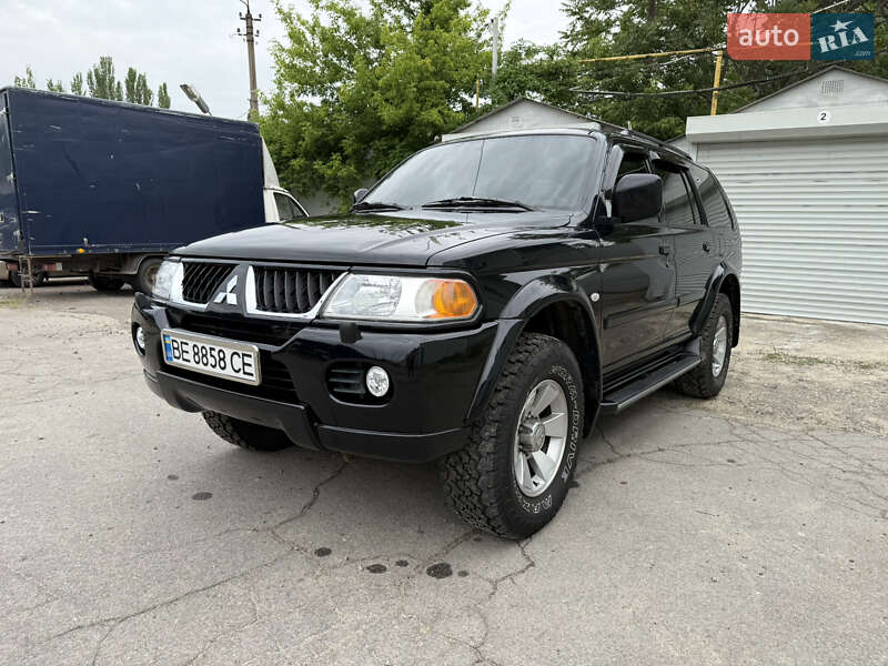 2007 mitsubishi pajero
