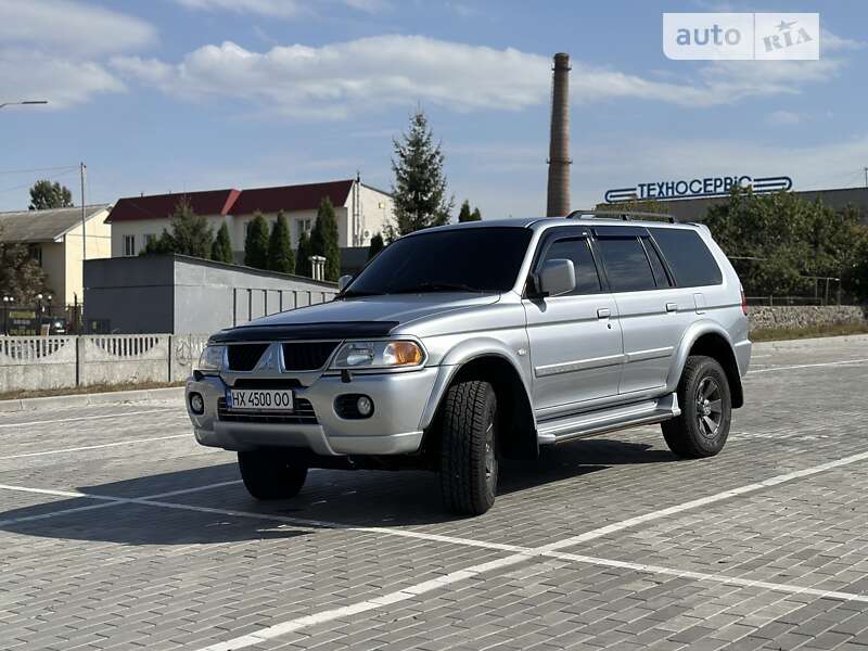 2007 mitsubishi pajero sport