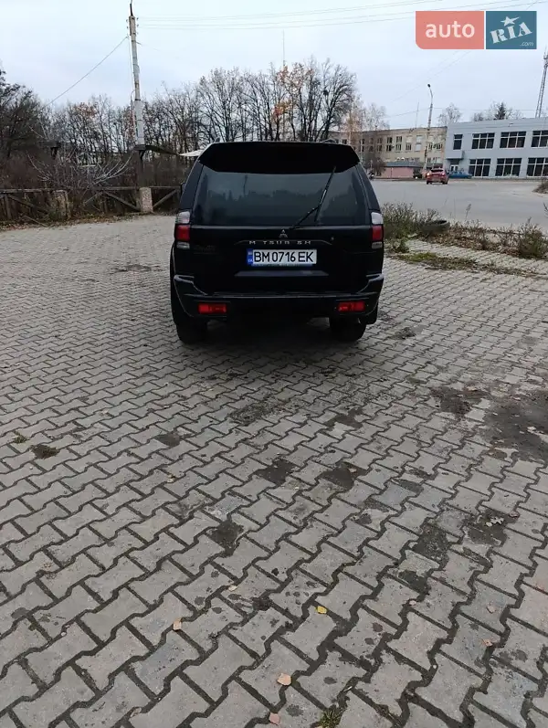 2007 mitsubishi pajero sport