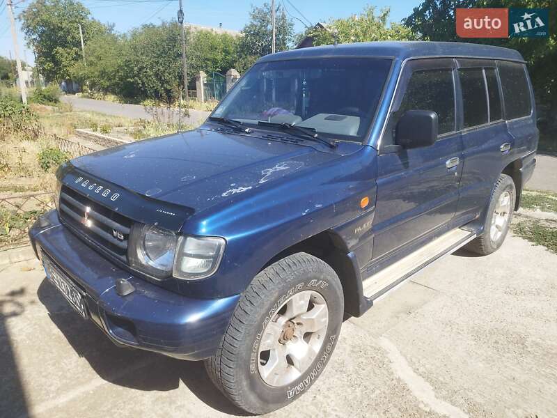 1999 mitsubishi pajero