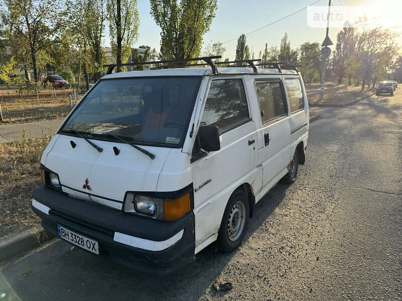 1995 mitsubishi l 300