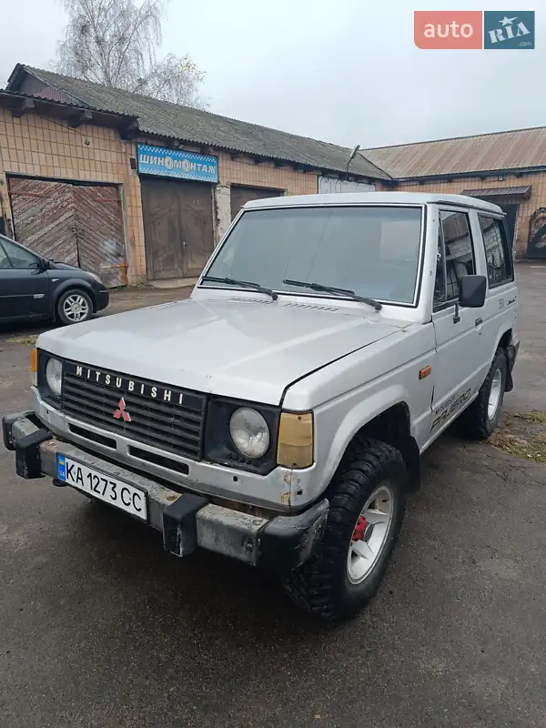 1988 mitsubishi pajero